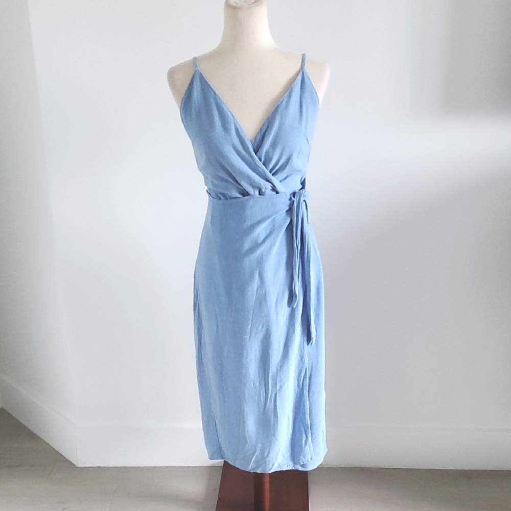 Eye To Eye women’s Blue faux Wrap Dress Size S rayon blend good condition